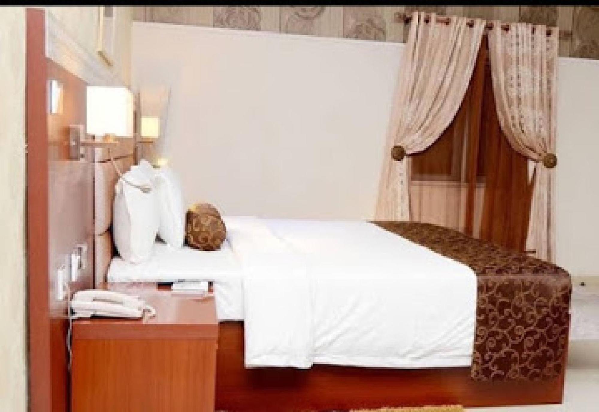 Room In Lodge - Nippon Grand Hotels Jabi Esterno foto